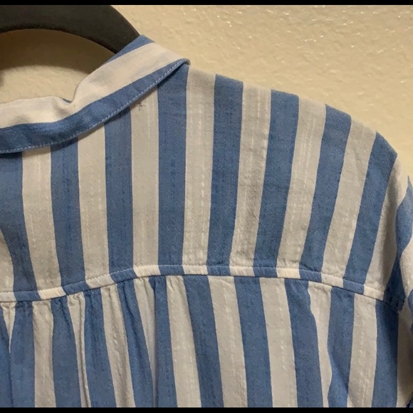 OLD NAVY Striped Cap Sleeve Button Down Shirt Large - Picture 11 of 13